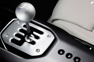 Ferrari s manuálem je zpátky! 12Cilindri Manuale jsme prozkoumali naživo